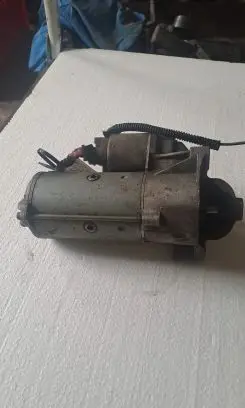 Renault Laguna II Starter motor 820075362
