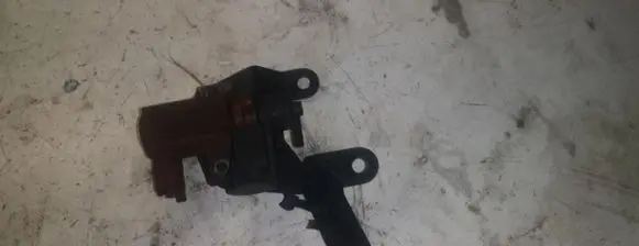 Volvo V70 Turbo solenoid valve 6G909E882CA