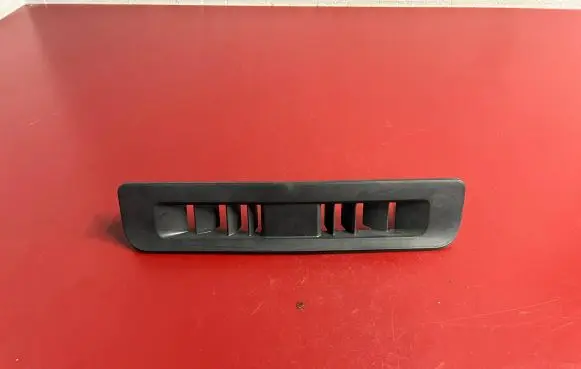 BMW X7 G07 Rear air vent grill 9890990