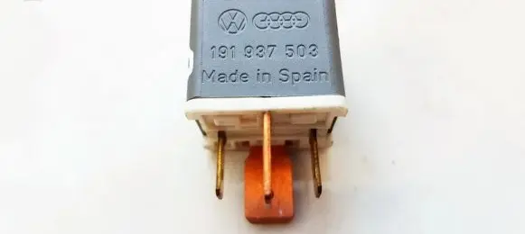 Audi A3 S3 8L Other relay 4RA00351058 4RA003510-58