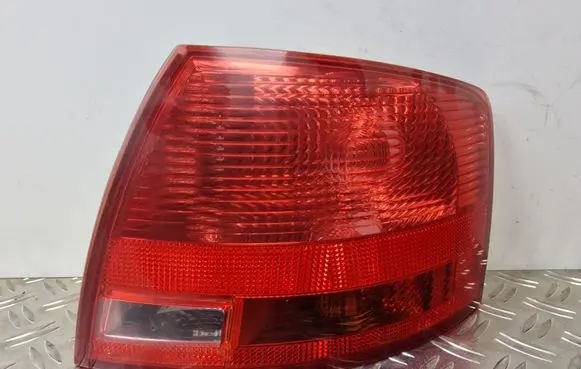Audi A4 S4 B7 8E 8H Rear/tail lights 8E9945096E
