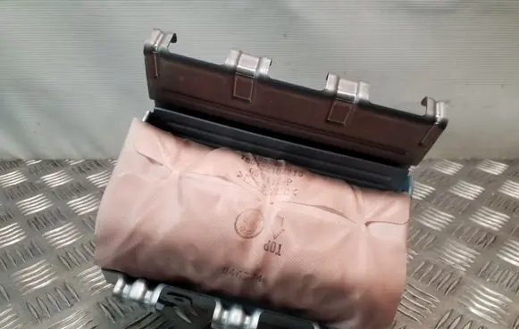 Mazda 6 Passenger airbag 