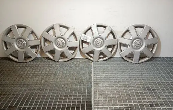 Mazda 6 R13 wheel hub/cap/trim 