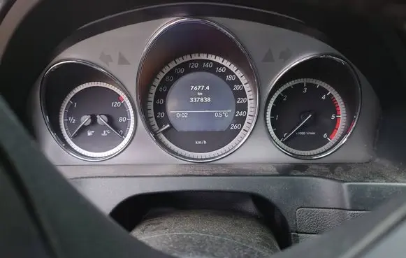 Mercedes-Benz C W204 Speedometer (instrument cluster) A2049005807 2049005807