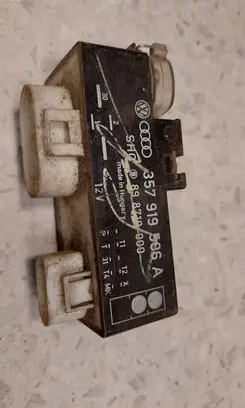 Volkswagen PASSAT B5 Coolant fan relay 357919506A 898718000
