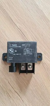BMW X5 E70 Coolant fan relay 7661503 V23132A2001X26