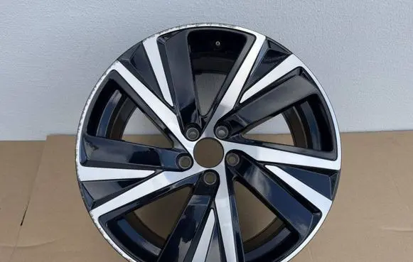 R19 alloy rim