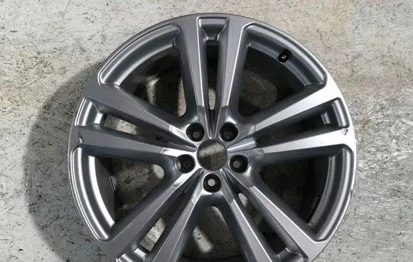 Audi Q7 4M R20 alloy rim 