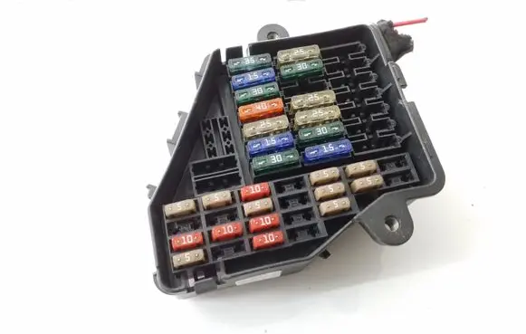 Audi A6 S6 C6 4F Fuse module 8D1941824