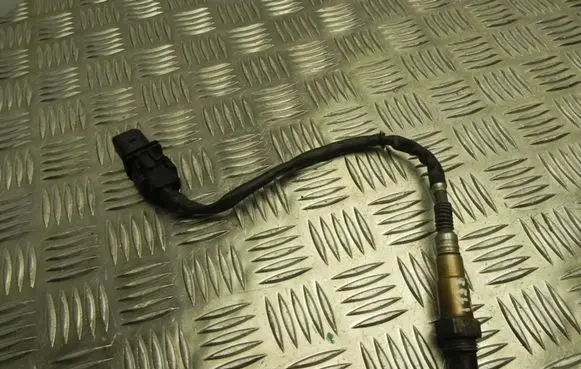 Peugeot 5008 Lambda probe sensor 9681852780 X1195