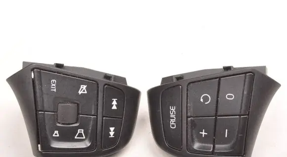 Volvo XC60 Steering wheel buttons/switches 31295468