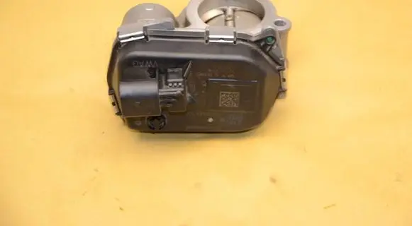 Volkswagen T-Roc Throttle valve 05C133062 05C133062A 8552