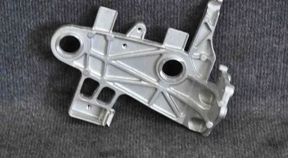 Mercedes-Benz E A207 Air filter cleaner box bracket assembly A6510902241