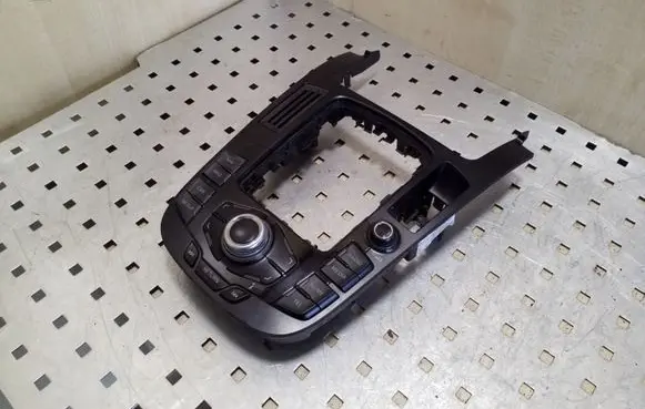 Audi A5 8T 8F Head unit multimedia control 8T0919609WFX