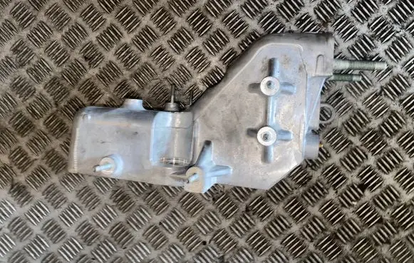 KIA Niro Engine mounting bracket