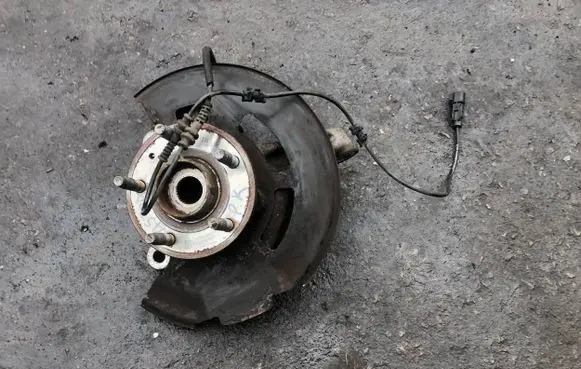Opel Astra K Front wheel hub 557804735 13580304 2410400000000N