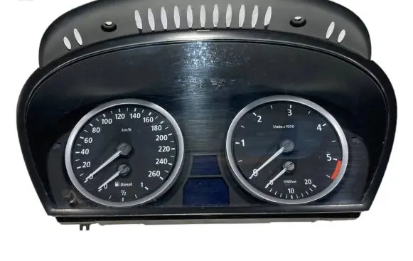 BMW 5 E60 E61 Speedometer (instrument cluster) 6983153 62116983153