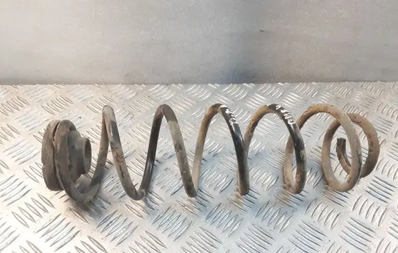 Volkswagen Golf IV Rear coil spring