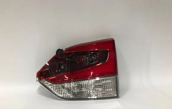 Tailgate rear/tail lights