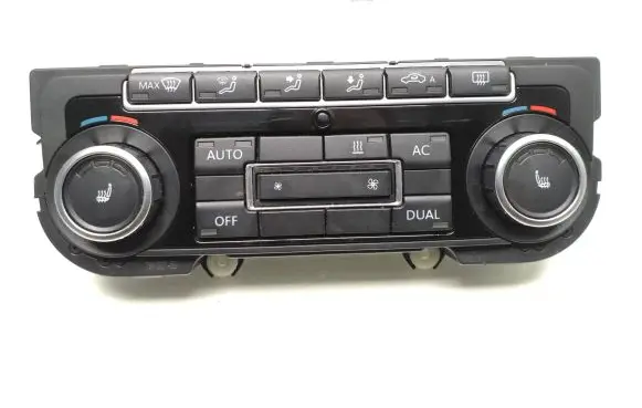 Volkswagen Golf VI Climate control unit 5K0907044AM