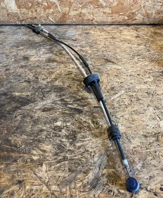 Opel Meriva B Gear shift cable linkage 55582629