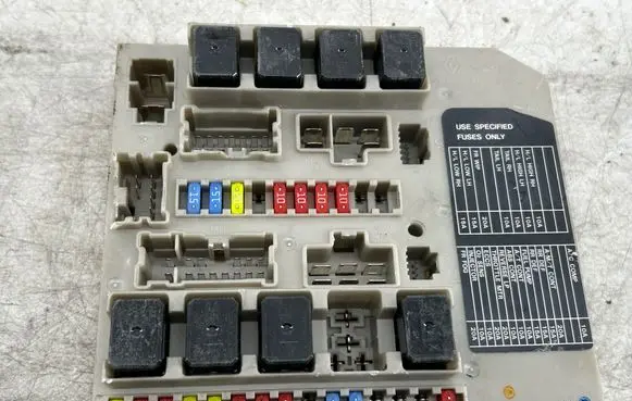 Nissan Note (E12) Fuse module 284B7AX62A