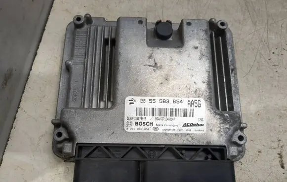 Opel Meriva B Engine control unit/module 55583654 55579447 0281018454