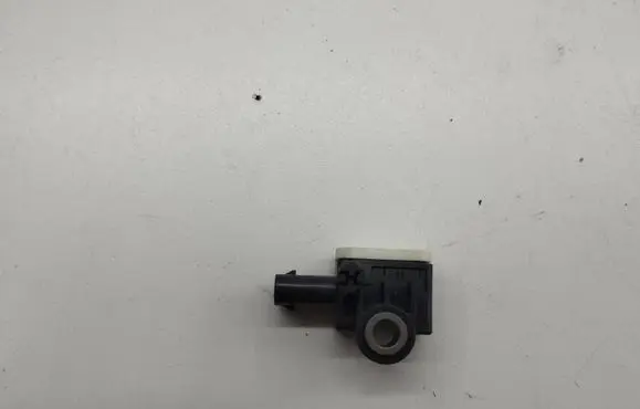 Mercedes-Benz B W246 W242 Airbag deployment crash/impact sensor A1668210151 56054085AA 9283965