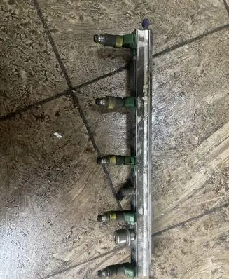 Volvo V70 Fuel injectors set 