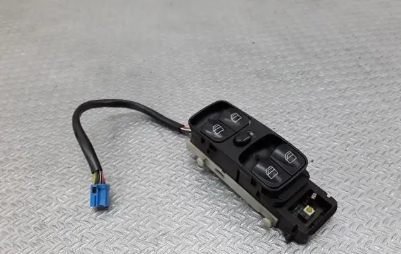 Mercedes-Benz C W203 Electric window control switch A2038200110