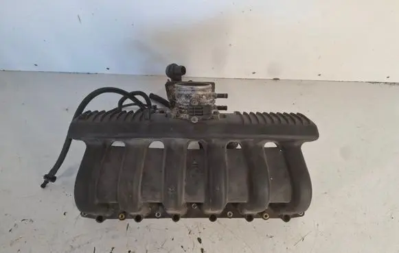 BMW 5 E39 Intake manifold 1703777 11611703777 2900301809