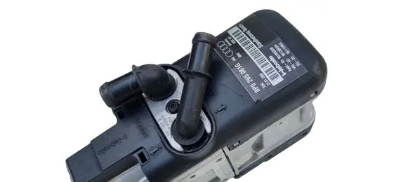 Audi A3 S3 8P Auxiliary pre-heater (Webasto) 8P0265081G