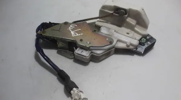 Suzuki Liana Rear door lock