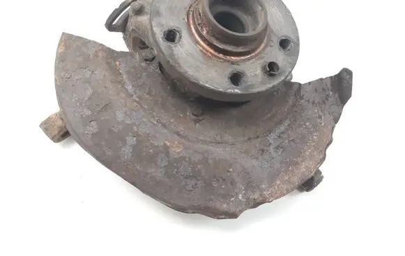 Volkswagen Transporter - Caravelle T4 Front wheel hub