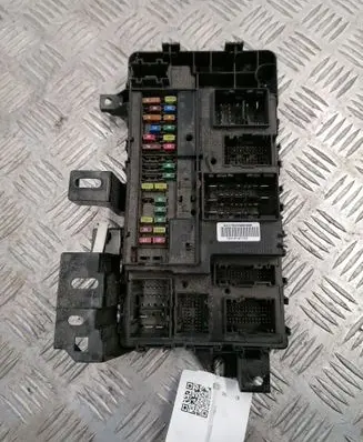 Ford Mustang VI BSM Control unit GR3T15604