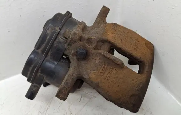 Audi A5 8T 8F Rear brake caliper 6443A