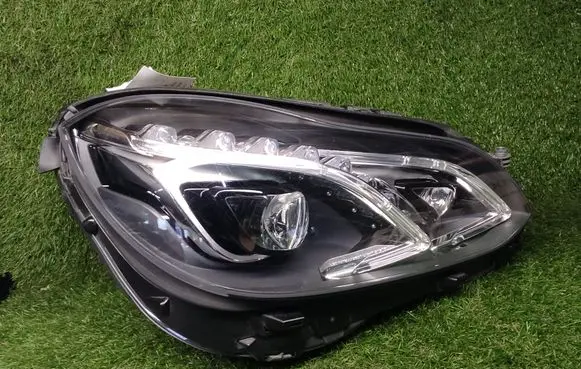 Mercedes-Benz E W212 Headlight/headlamp A2129063003 1LX01106684 A2128261291