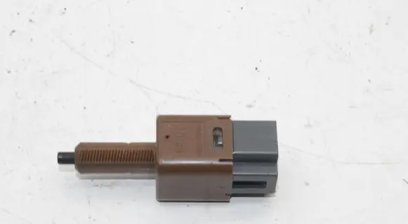 Nissan Qashqai Brake pedal sensor switch