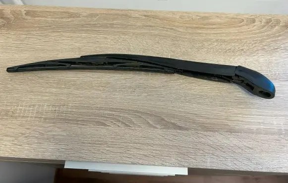 Mazda 2 Rear wiper blade arm D65167421 DL3367396