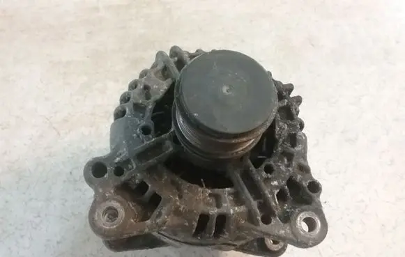 Audi A4 S4 B7 8E 8H Generator/alternator 06F903023J 0124525092