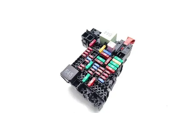 Volkswagen Polo VI Fuse module 2Q0937615A