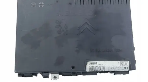Peugeot 206 Engine control unit/module S1058723C0E