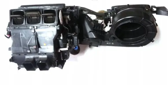 Interior heater climate box assembly