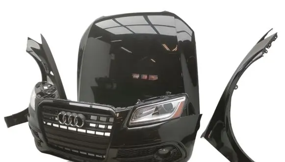 Audi Q3 8U Front bodywork piece 8R0807437AB LY9T