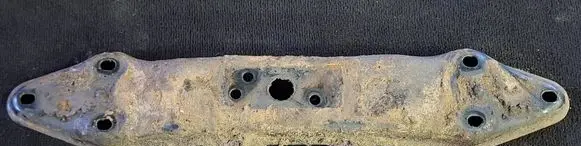 Subaru Forester SF Gearbox mounting bracket