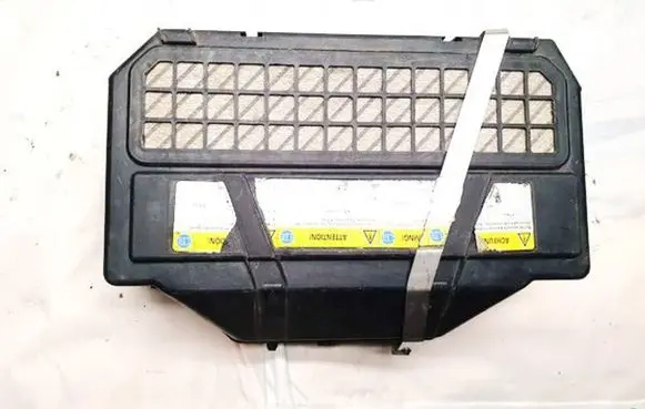Volkswagen Touareg I Battery box tray 7l0010278q