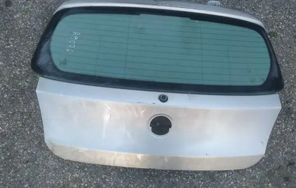 BMW 1 E81 E87 Tailgate/trunk/boot lid pilkas