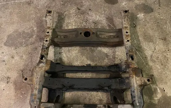 Mercedes-Benz Sprinter W906 Front subframe