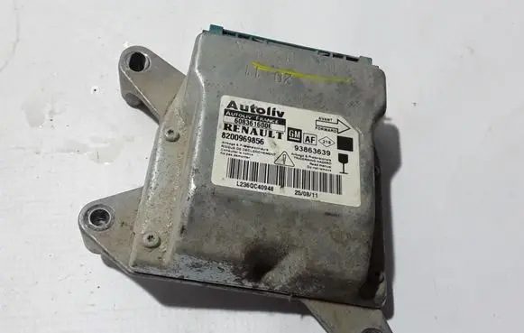 Renault Trafic II (X83) Airbag control unit/module 8200969856