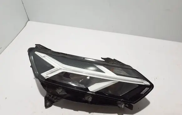 Dacia Sandero III Headlight/headlamp 260107978R